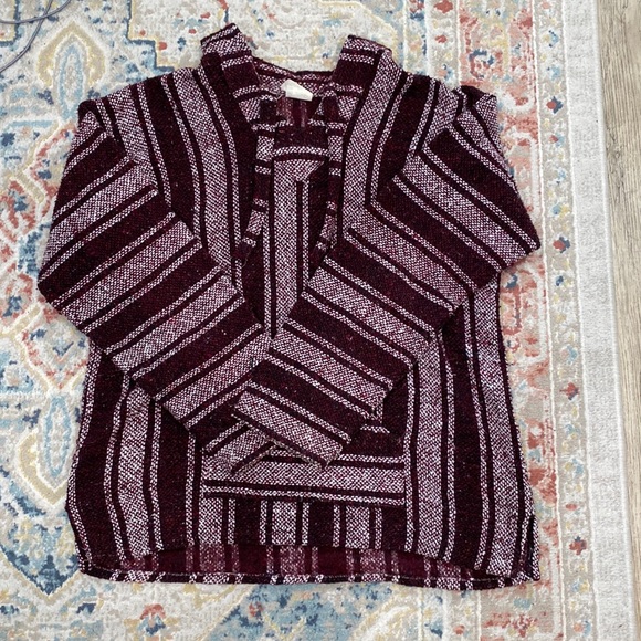 XL San Patricio Maroon/White Drug Rug - Picture 1 of 3